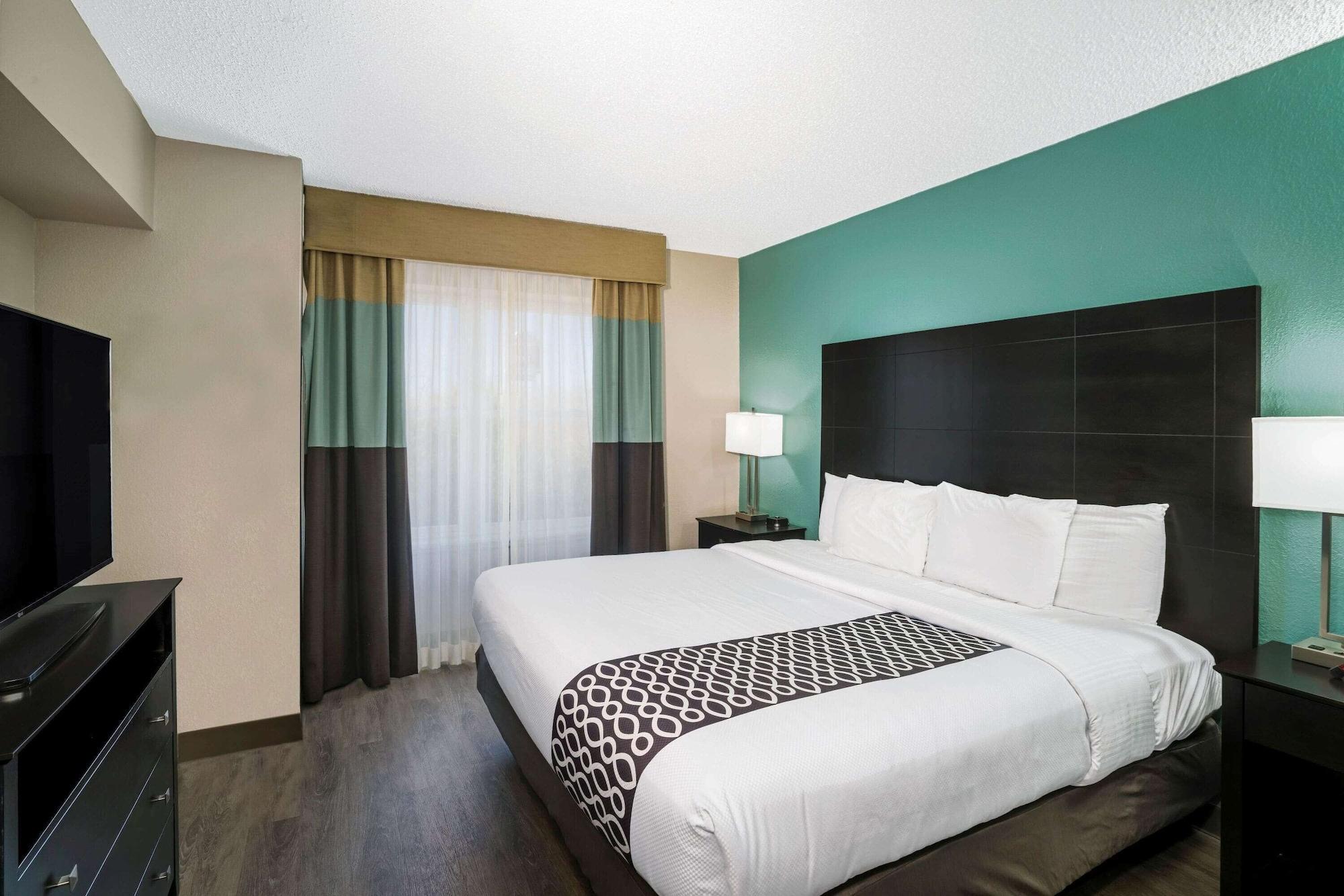 Hotel La Quinta By Wyndham 3*